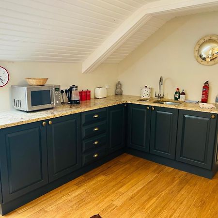 Glastonbury Festival En-Suite Studio With Kitchenette - 2 Miles To Site Ngoại thất bức ảnh